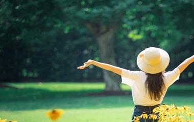 甜美不代表婚姻夸姣的语句,婚姻是爱情的坟墓