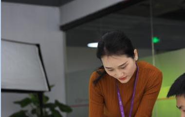 易解情感咨询师怎么拯救爱情 收费规范是多少