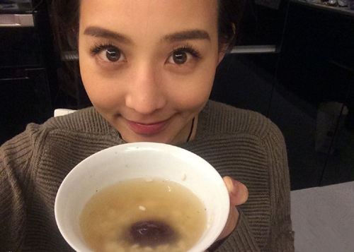 盘点娱乐圈中十二星座大胃王代表 配图二 处女座副本.jpg