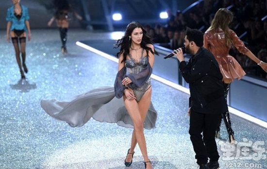 用视觉高潮降服男人?维密大秀揭秘十二星座内衣攻略!8