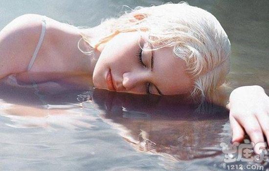 被噩梦吵醒后十二星座都会做什么2