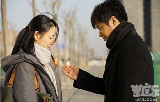 面包和爱情你要哪个？这些星座愿意为爱情扔掉面包3