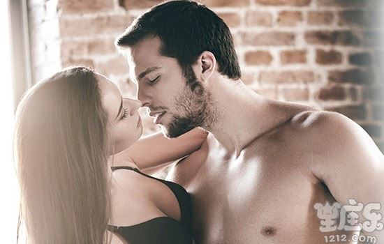 十二星座男人对你惯用的前戏是怎样的？1