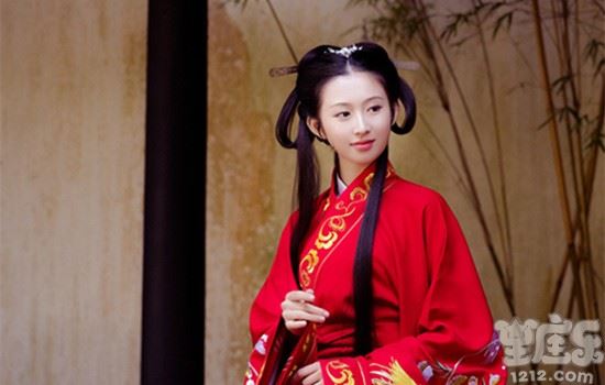 十二星座狗年走运色，脱单转运就靠它啦1