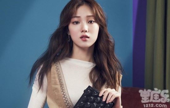 最简单招人暗恋的十二星座女1