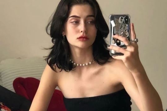 水瓶座喜爱什么色彩